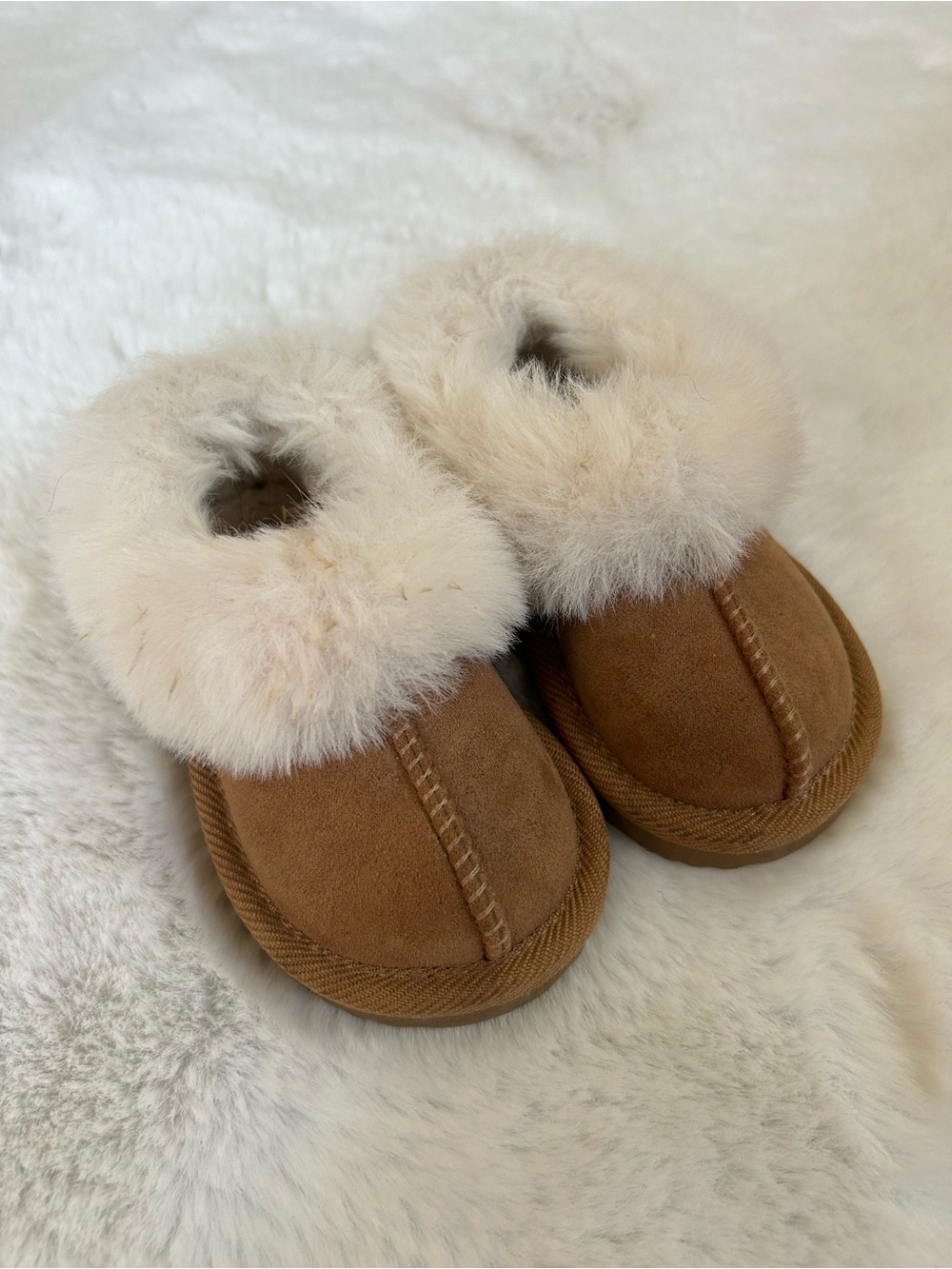 Cat & Jack Kids Cozy Shearling Trim Brown Slip-On Slippers Toddler 5 - Picture 2 of 7